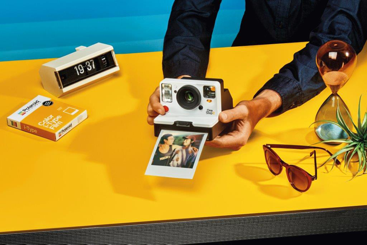 Nieuwe versie van direct-klaar Polaroid